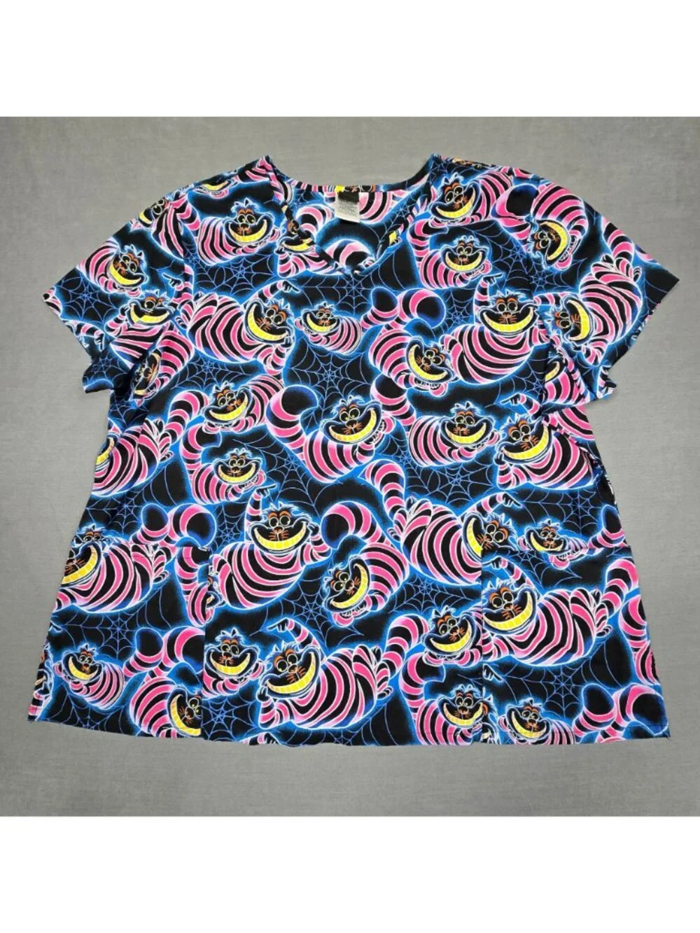 Disney & White Cross Womens Scrub Tops 3XL Halloween Ghost & Cheshire Cat - Picture 2 of 9